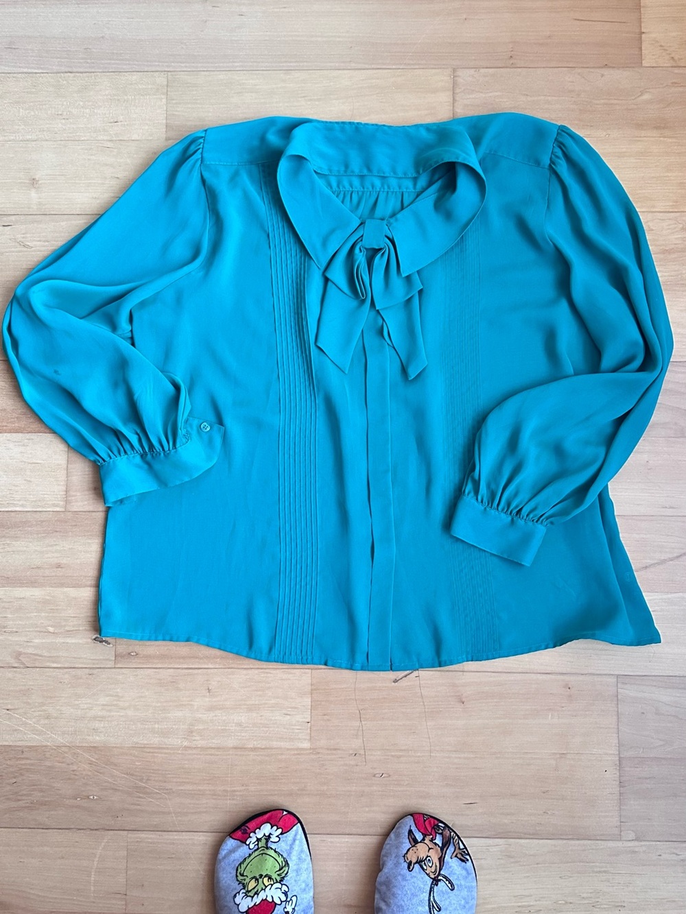 Vintage look - Women’s Teal Bow Tie Blouse - Elegant Long Sleeve Top
